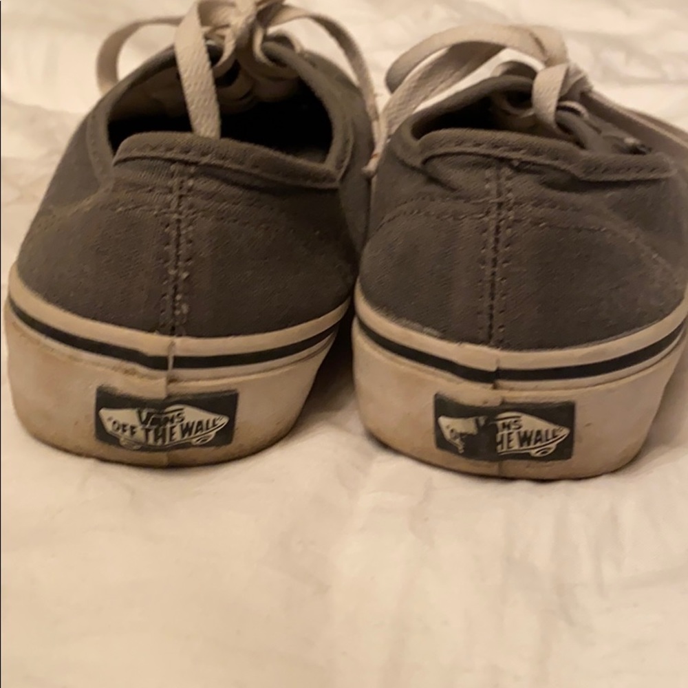 Vans - Picture 2 of 4